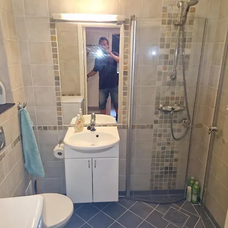 Apartamento Toppleilighet I Fana *